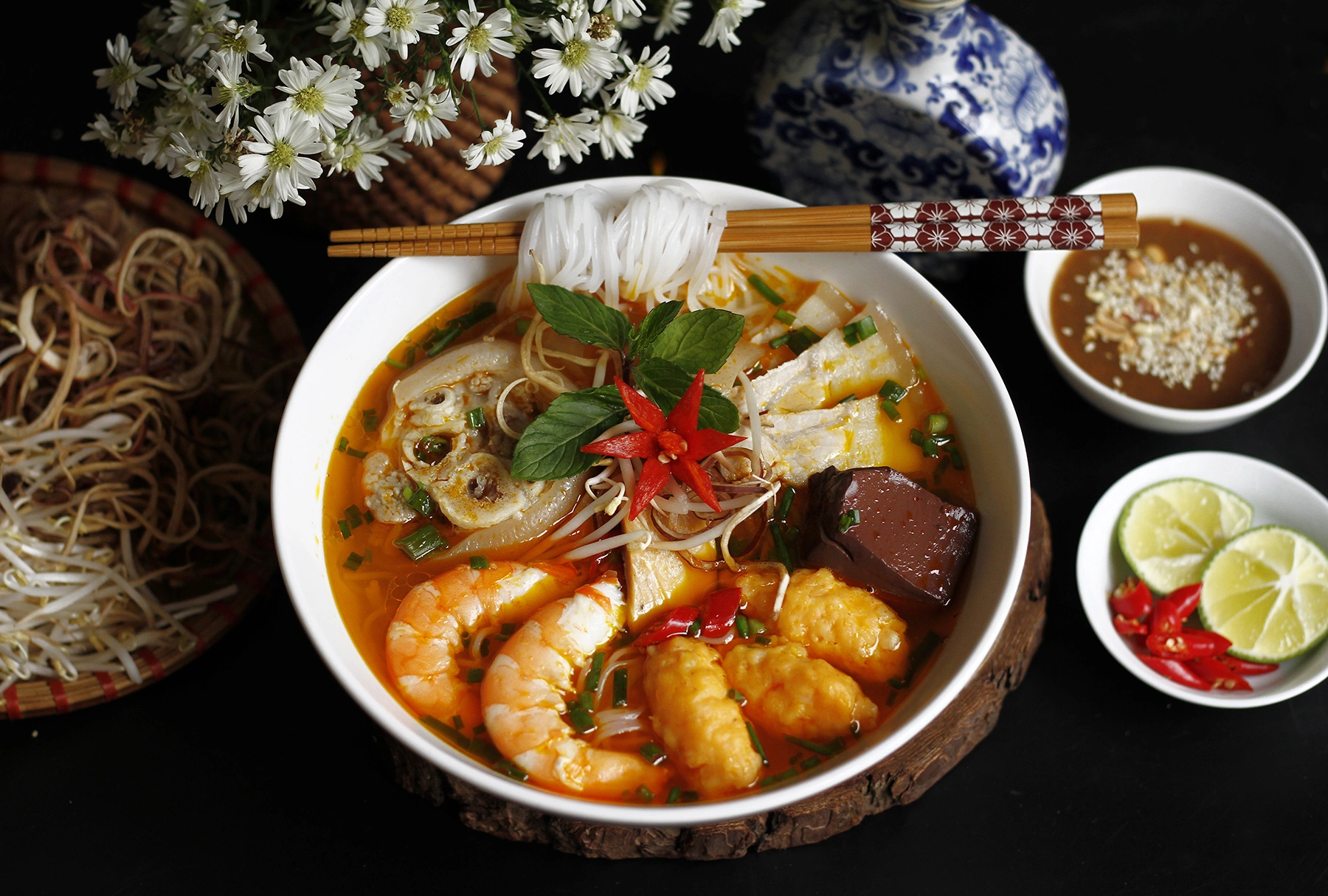 Gastronomie de Tra Vinh: Top 10 spécialités régionales métissées