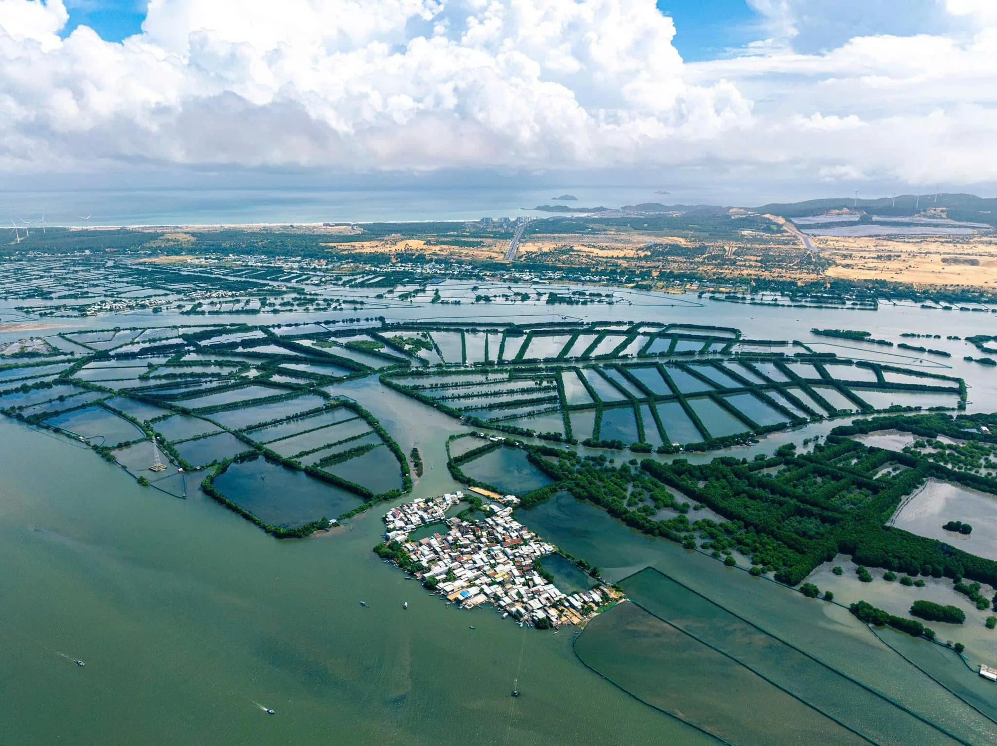 Binh Dinh: 10 d'étapes pittoresques entre patrimoine culturel et paysages marins
