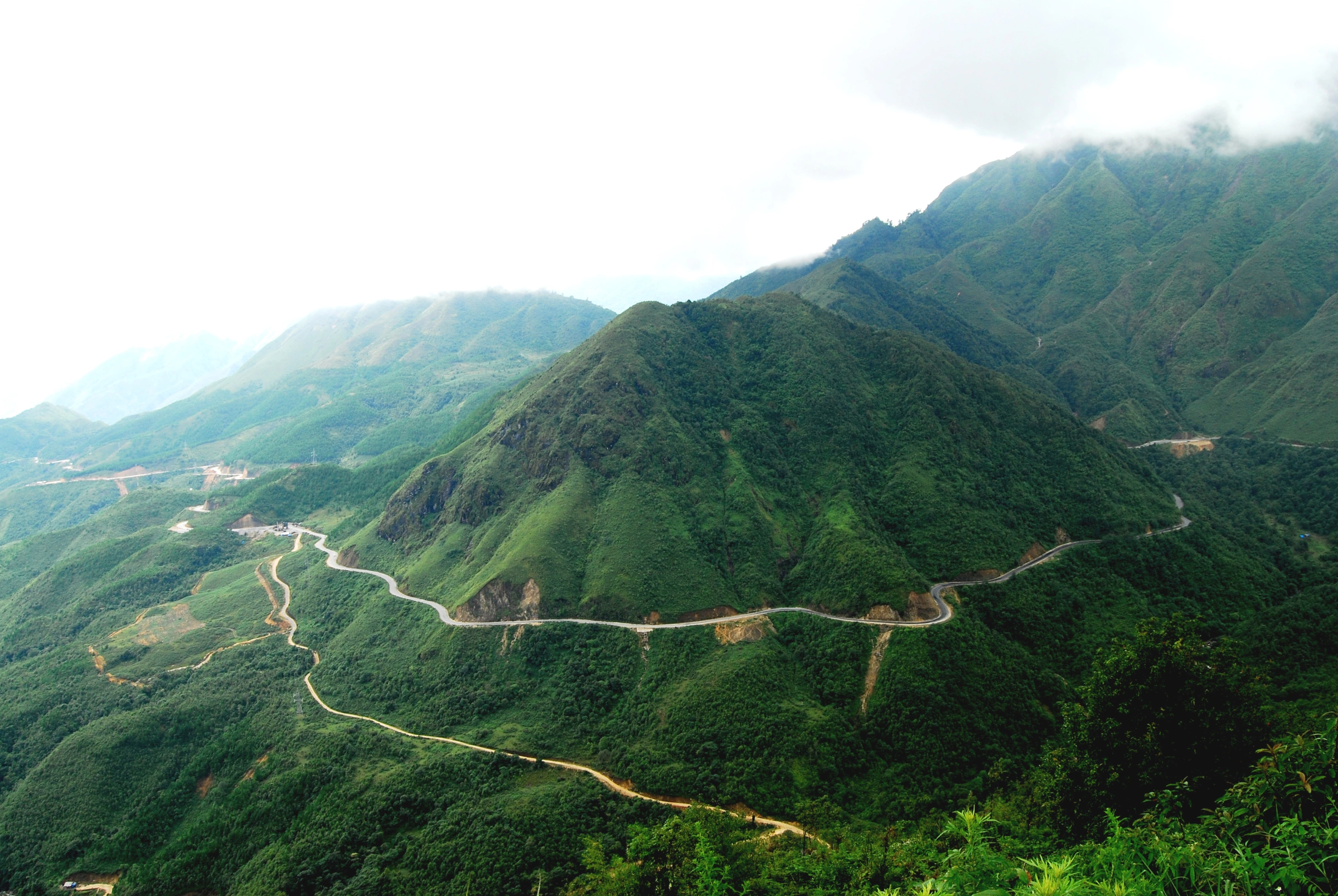 Traverser le col de Ô Quy Hồ: à la conquête de la plus grande frontière alpine du Lai Chau