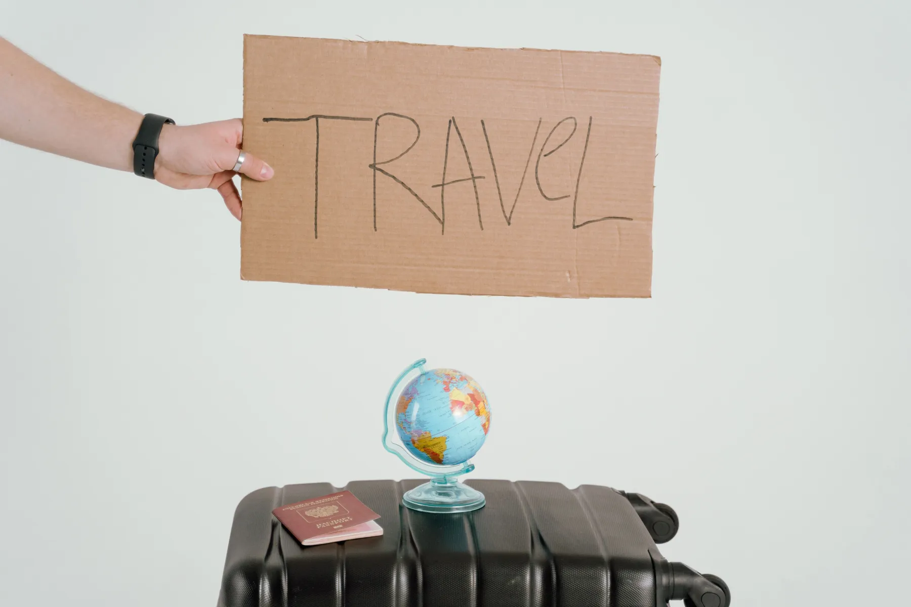 Guide détaillé : Conseils pratiques pour voyager en toute sécurité pendant la saison des moussons et des typhons