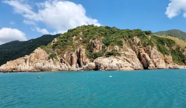 Village de Vinh Hy, destination touristique paisible avec des expériences intéressantes